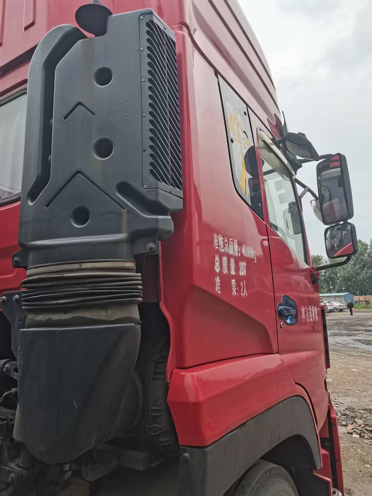 Used Chinese tractor head 6
